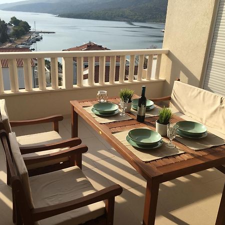 Mediterranean Apartment With Great Sea View Marina Kültér fotó